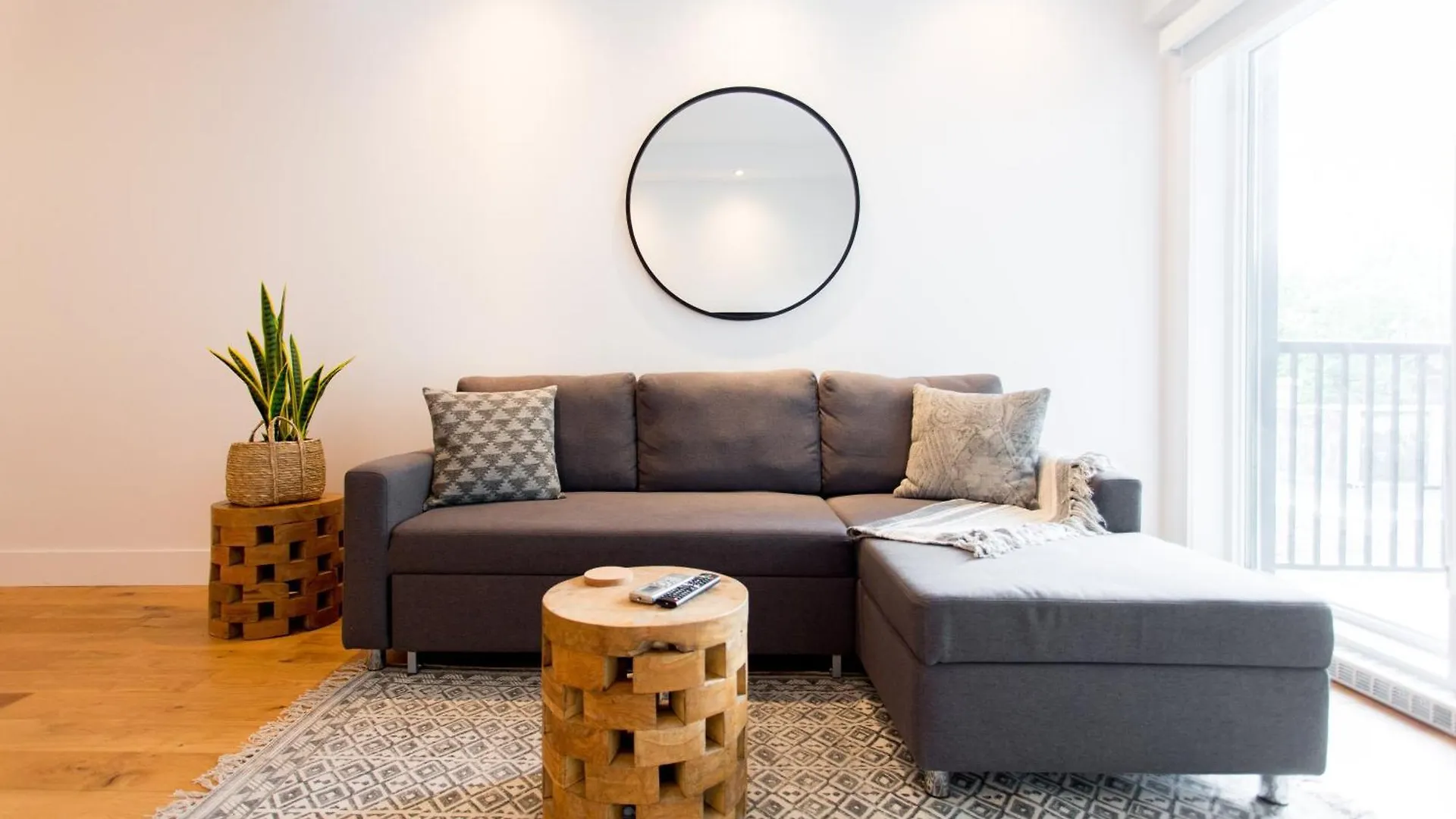 Hip, Stylish Apartment In Little Italy By Den Stays A Montreal
